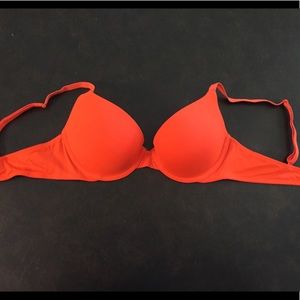 Pink Victoria’s Secret bra